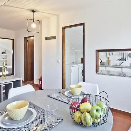 Bmyguest - Caparica Beach شقة